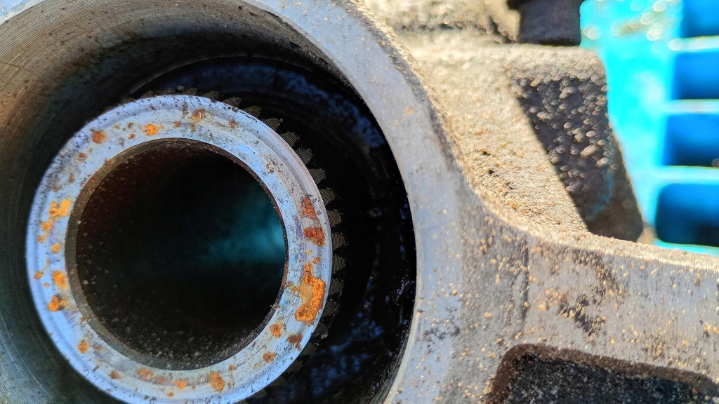 фото №7, Редуктор оригінальний номер 1023875 volvo s60 v70 ii s80 xc90 2.5t механічна коробка передач