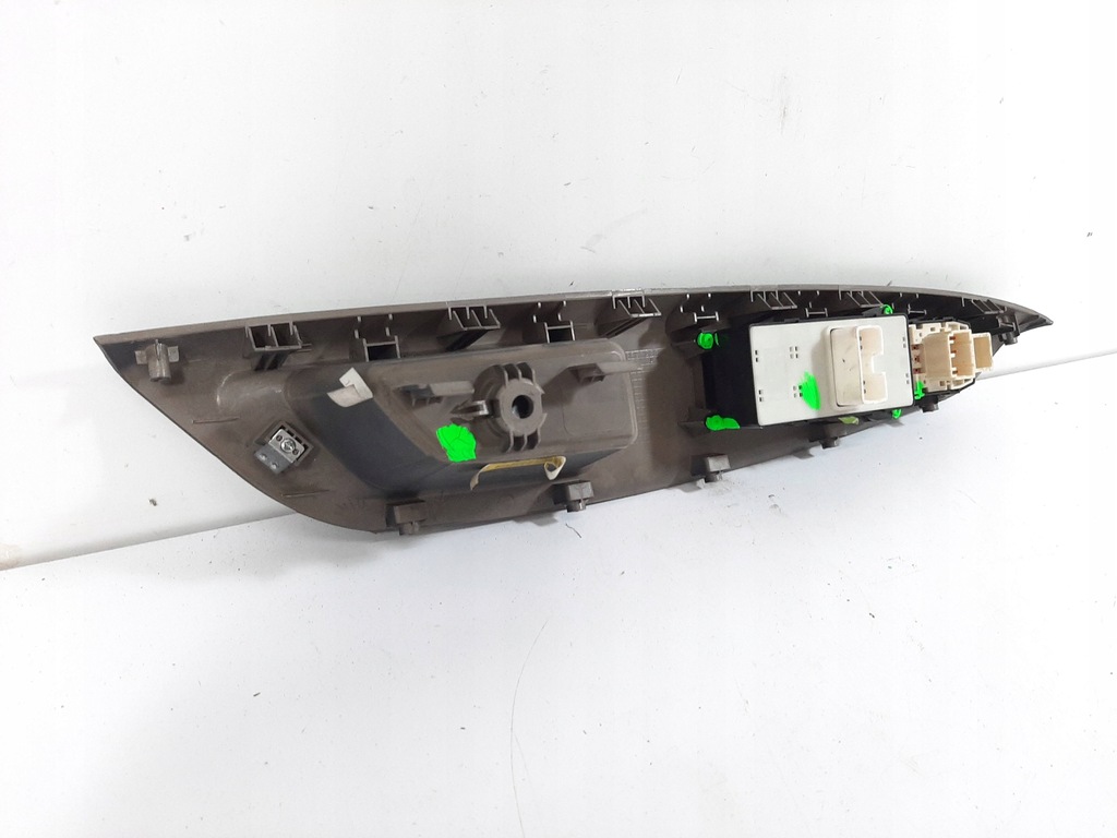 фото №12, Kia rio iii sedan 1.2cvvt 13r панель перемикач вікон 93570-1w000