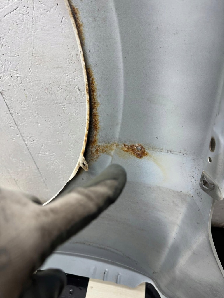 Купити Крила праві перед mazda 6 3 2012-2017 25d