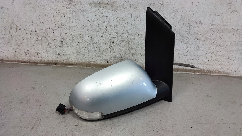 фото №1, Дзеркало праве електричний 8pin vw touran сріблястий