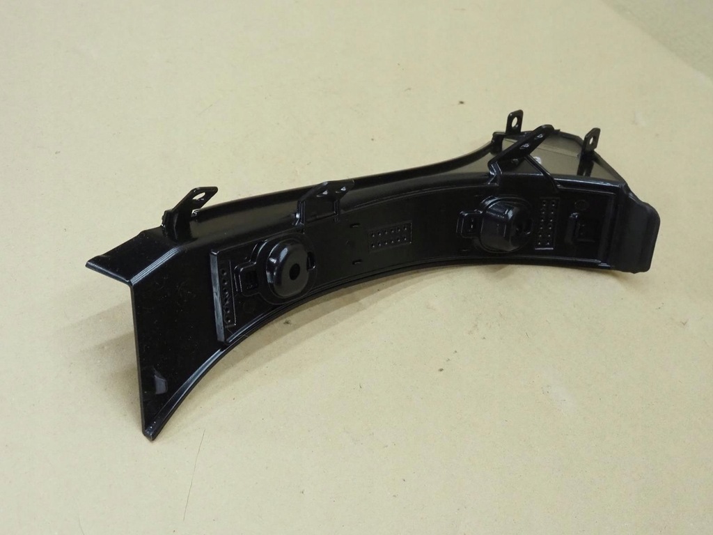 фото №9, Kia ev6 правая сторона молдинг pod фара задняя 866y8cv000 nowa