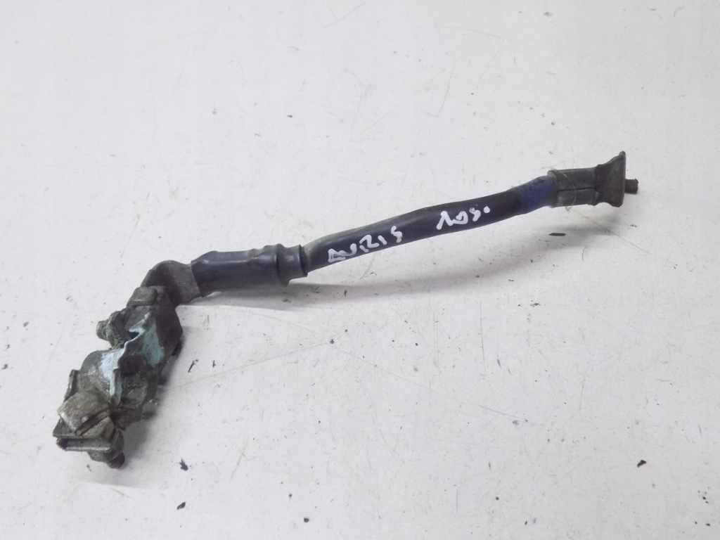 фото №1, Toyota auris i клемма минус