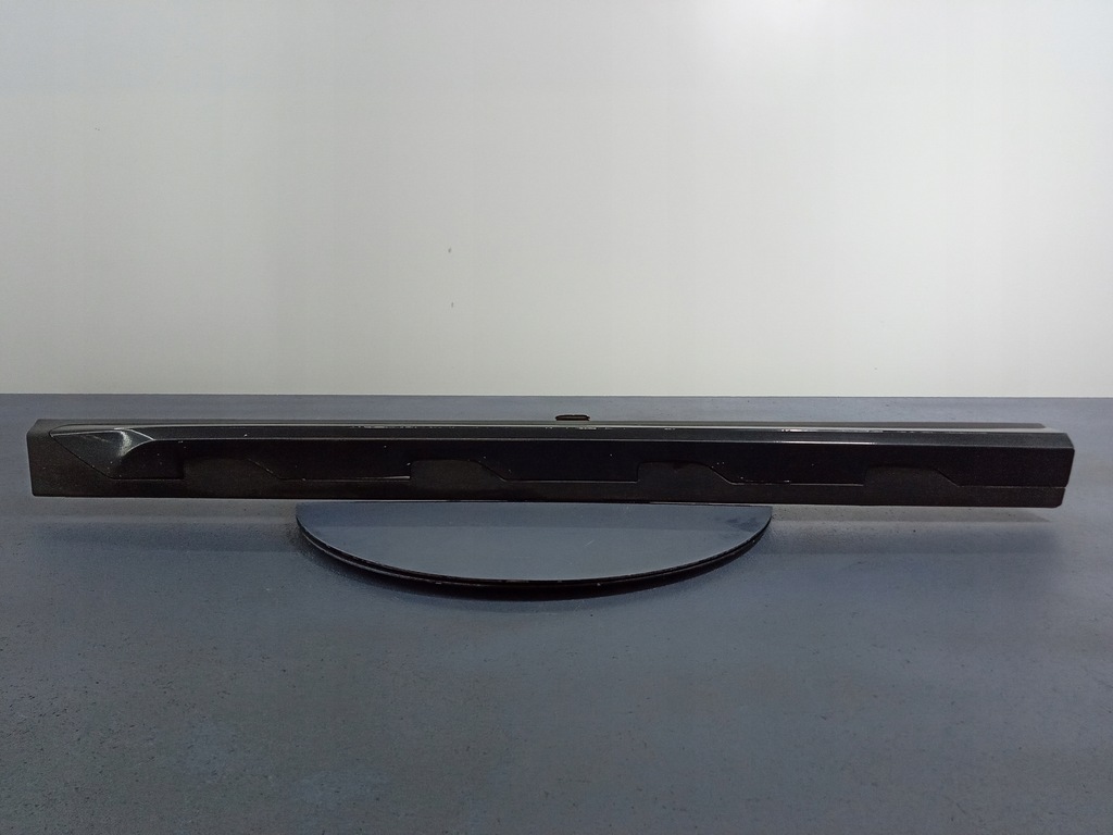 фото №1, Bmw x3 g01 молдинг дверь левый перед 7442793