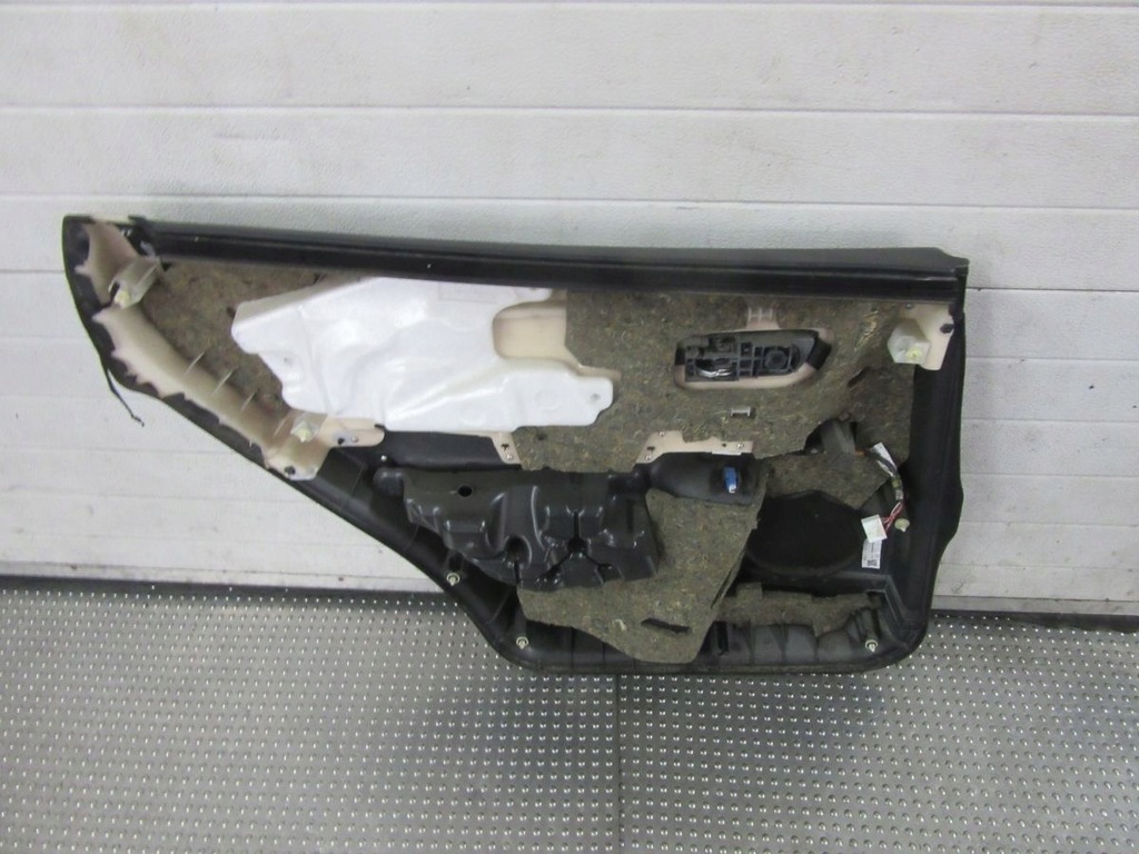 фото №14, Mazda cx9 2008 обшивка дверь правый левый задняя