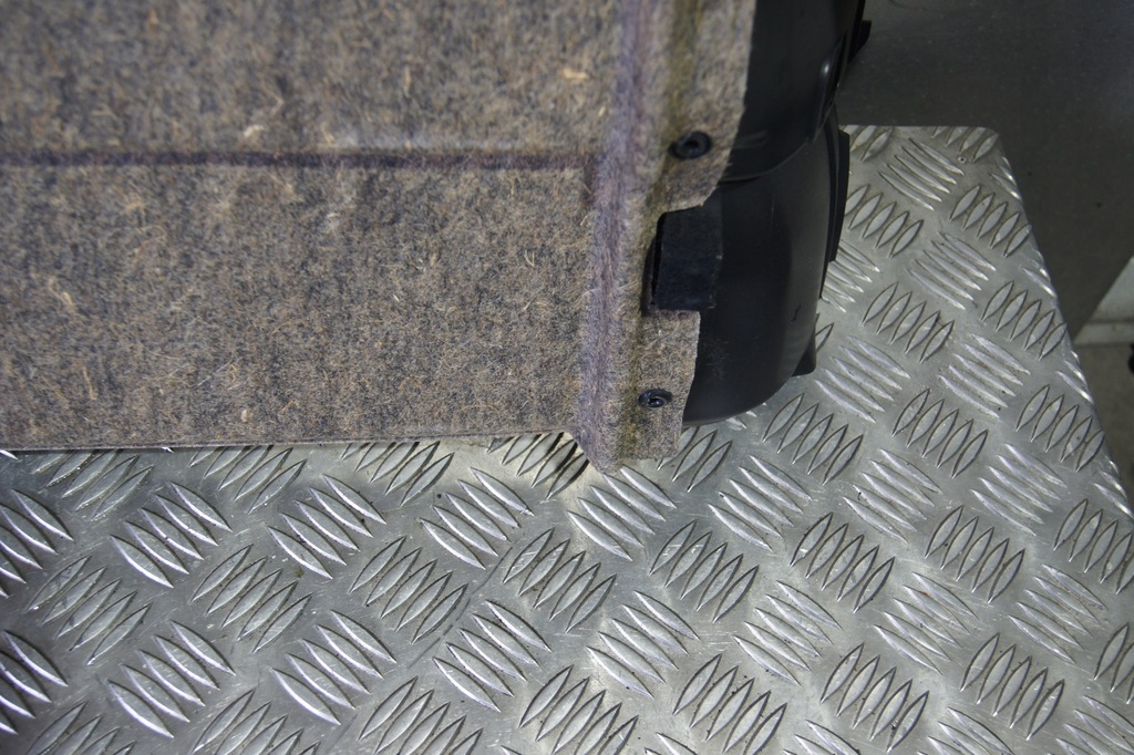 фото №14, Обшивка багажника лівий a1 8x 8x4867761