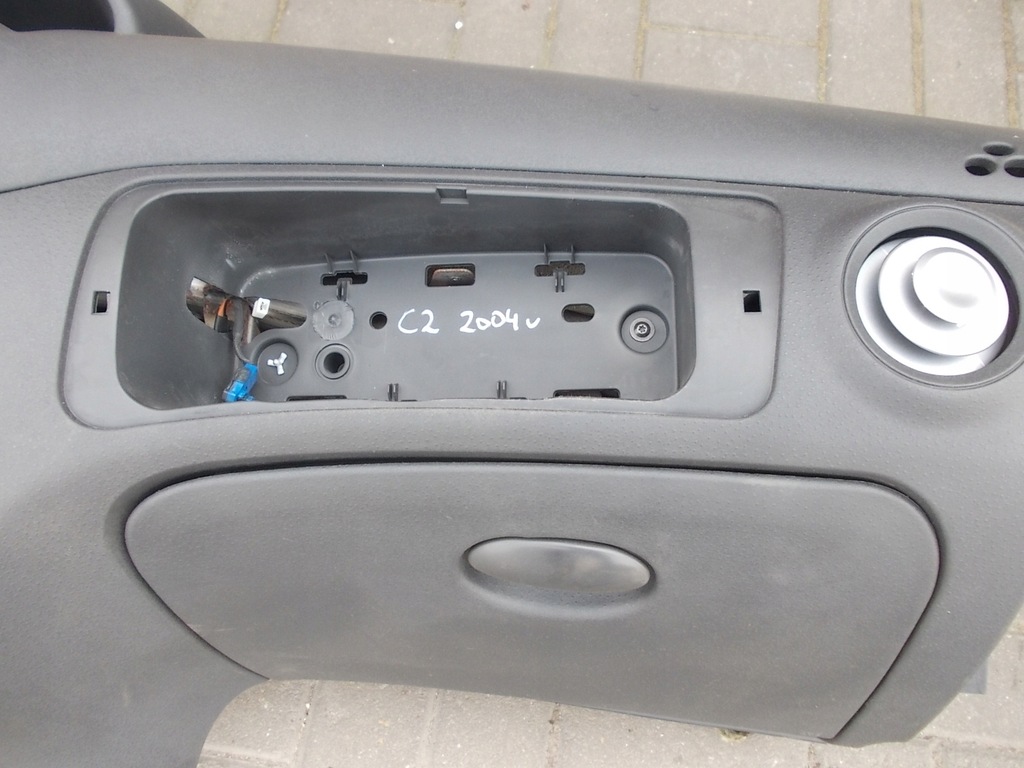 фото №9, Консоль приборная панель citroen c2