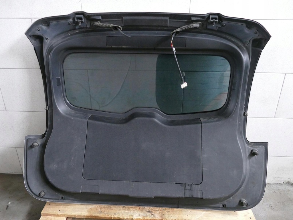 фото №15, Mazda 5 кришка багажника багажника задня срібляста 22v 07r