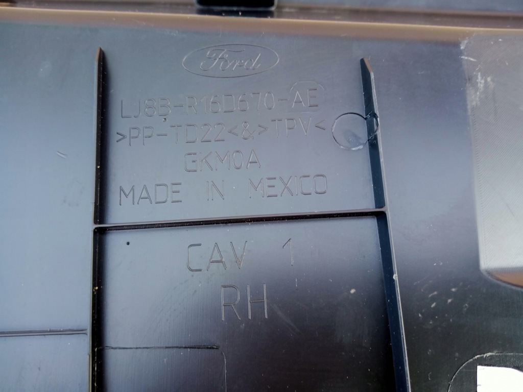 фото №11, Ford mustang mach-e права молдинг захист верхній pod капот