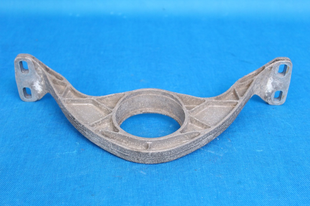 фото №7, Audi q3 8u lift опора вала 5n0804421 2015r