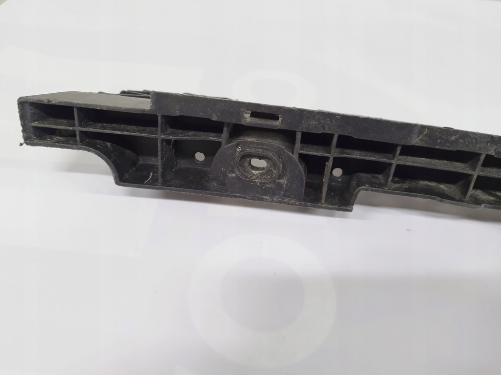 фото №14, Vw passat b7 kombi направляющая кронштейн бампера задняя 3af807863a