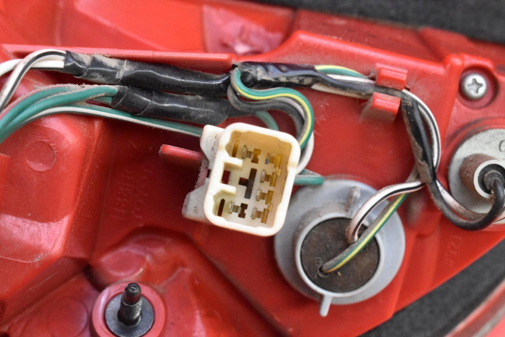 фото №7, Лампа права задня задня led toyota rav-4 3 iii long 05-08