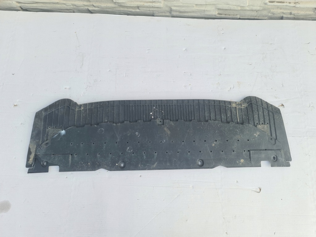 Купить A4 8k накладка пол под бампер 8k0907233 uszkodz