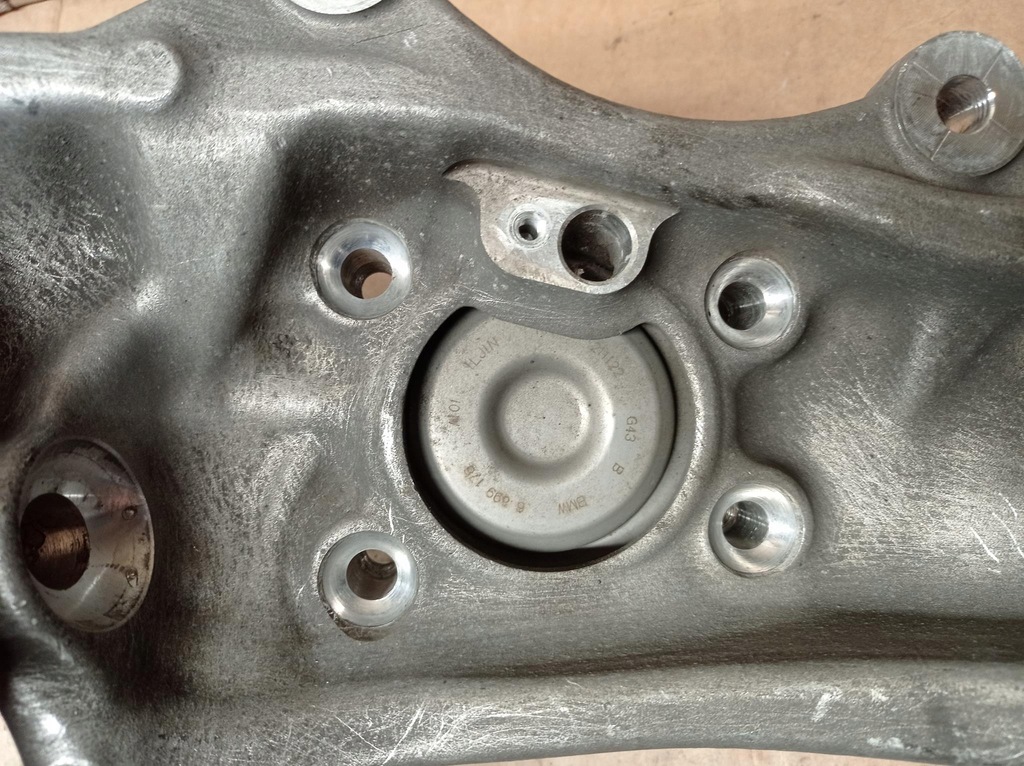 фото №6, Поворотный кулак ступица подшипник левый перед bmw g15 g16