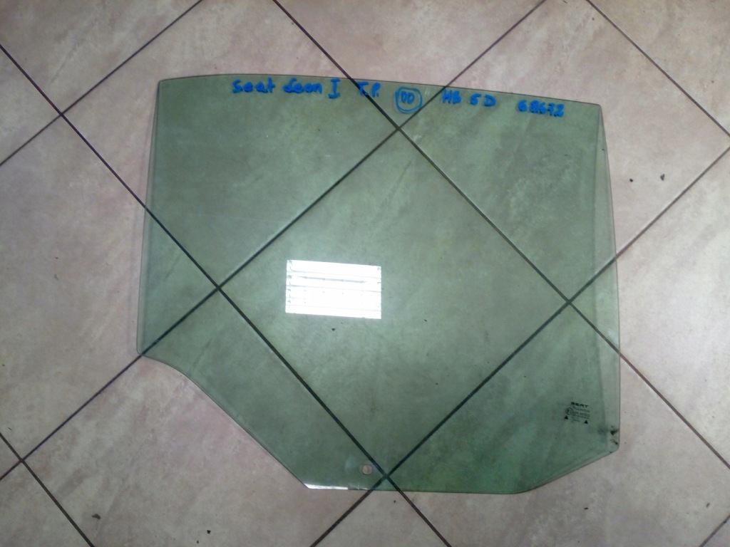 фото №1, Стекло дверь seat leon i toledo ii hb 5-дверь задняя правый oryg.