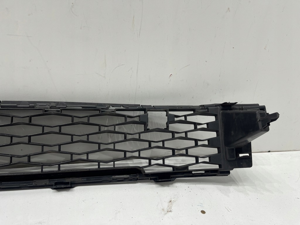 фото №8, Skoda karoq 57a решётка бампера перед передняя средняя 57a853677d