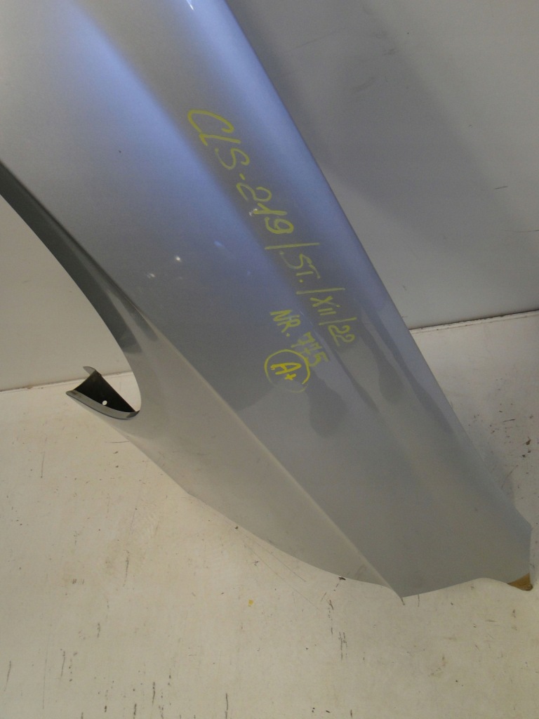 Mercedes cls 219 w219 крило ліве 775 ідеальний стан Київ