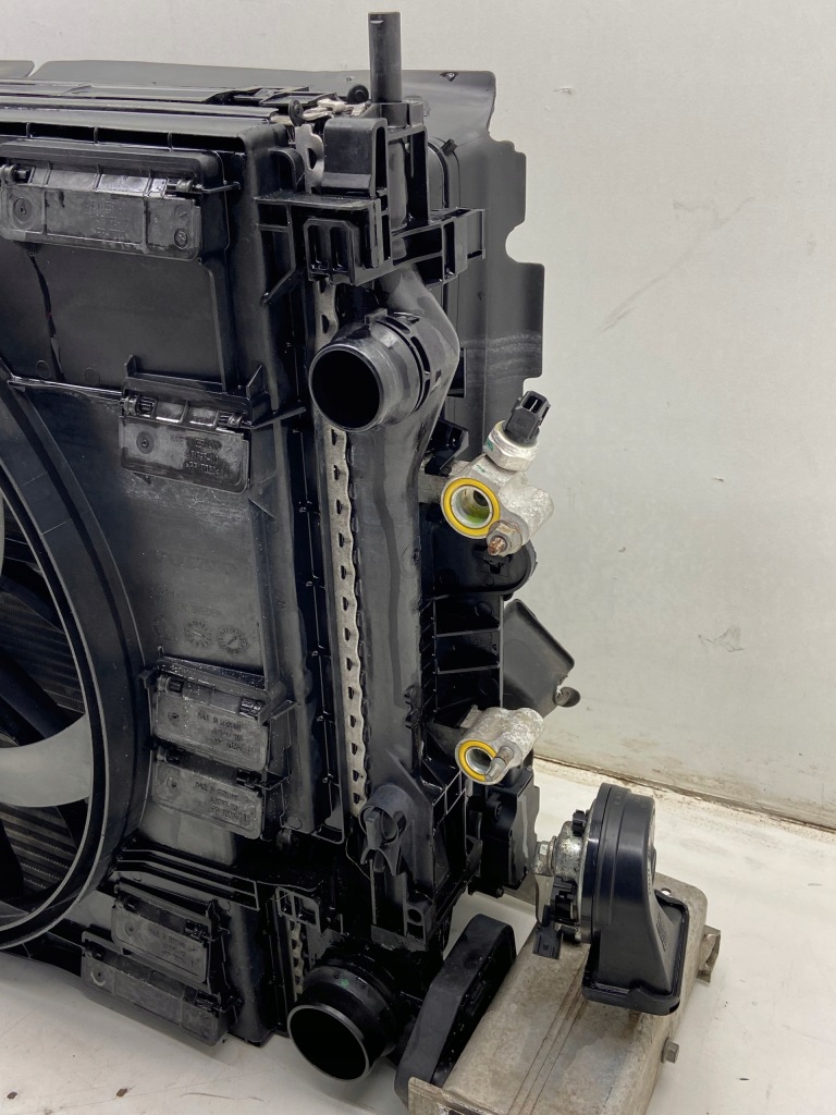 фото №7, Volvo xc60 ii t5 t6 pas передний kompletny радиатор балка усилитель