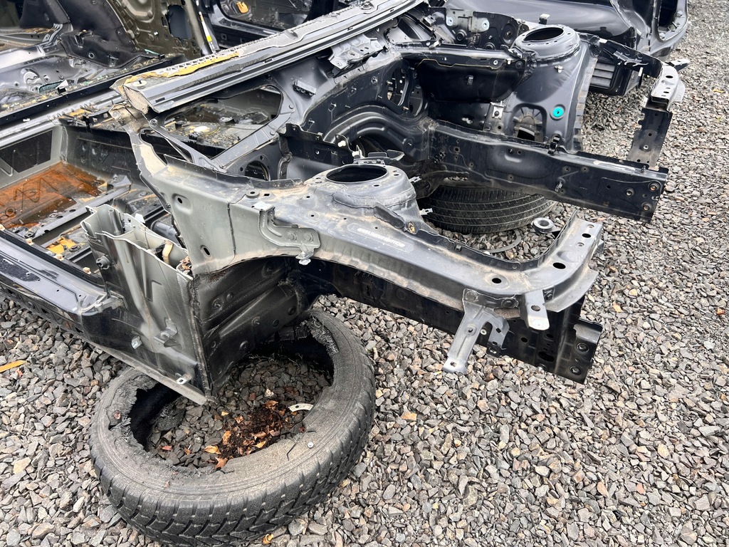 фото №1, Подкрылок порог лонжерон правая bmw f30 f31 668