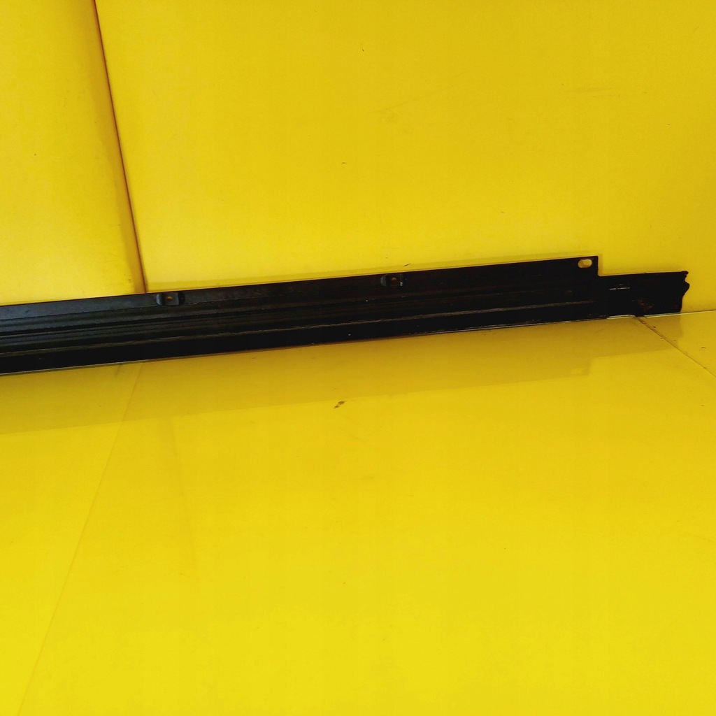 фото №8, Молдинг уплотнитель левый перед audi a3 s3 8l 8l3837477a nr10