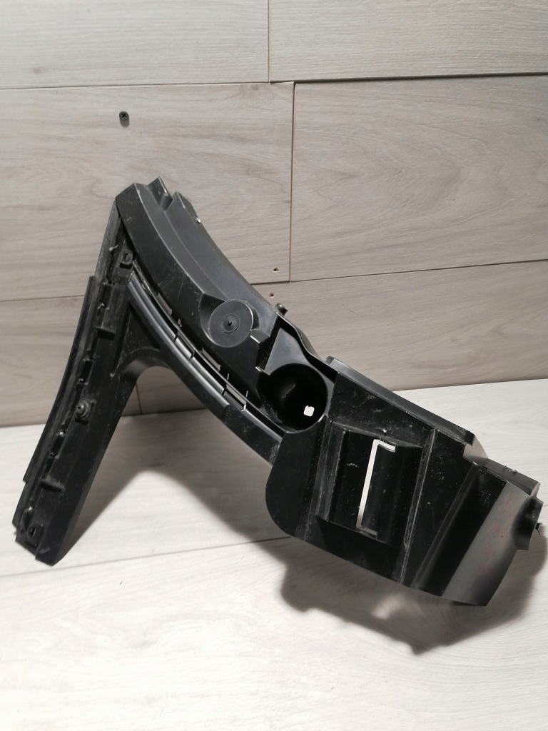 фото №1, Volvo xc90 правый направляющая бампера задняя -8620567