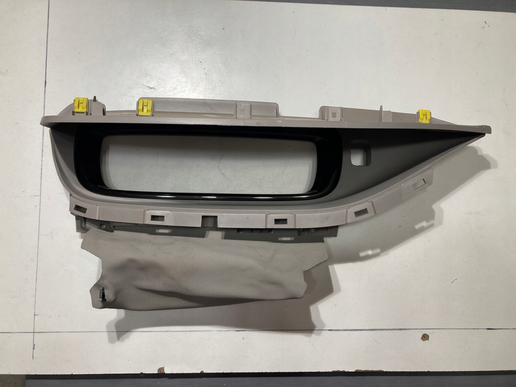 фото №1, Захист корпус рамка спідометра renault zoe 682403850r