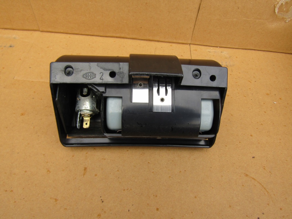 2 mercedes w124 85-89 попільничка w тунель drewno zebrano Доставка