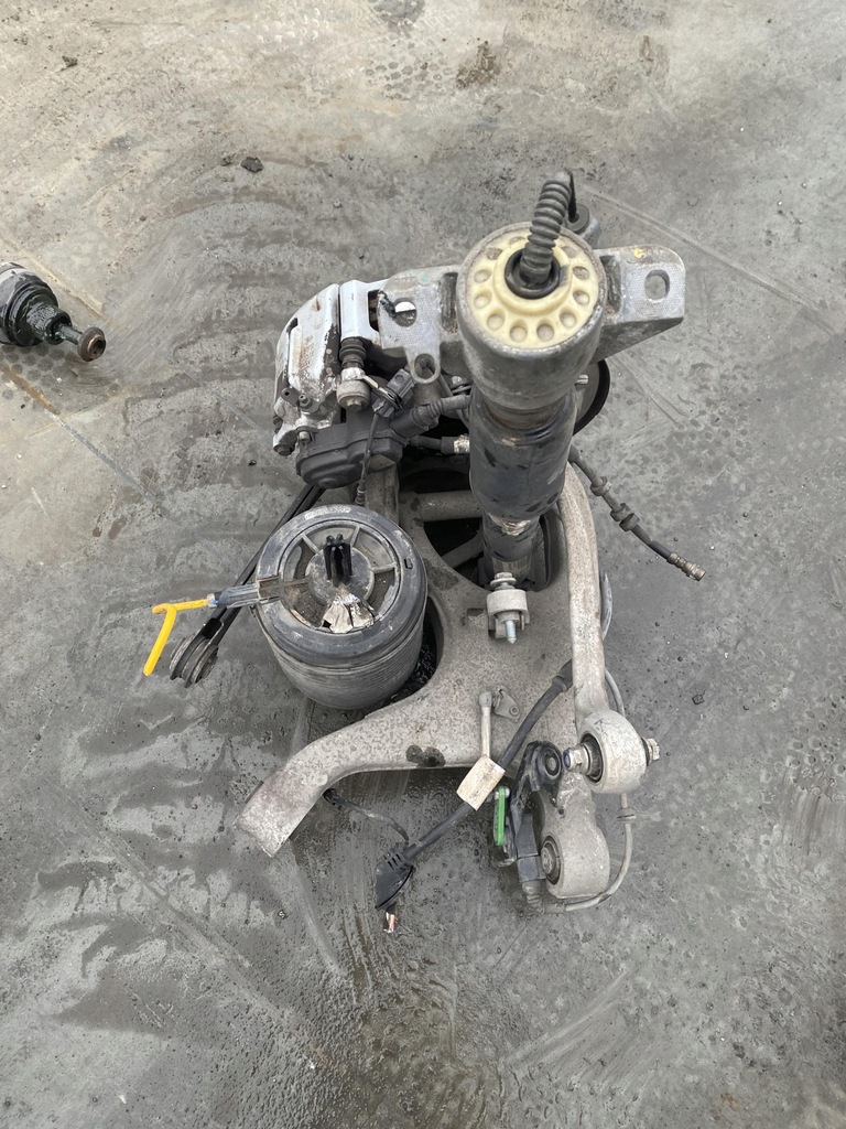 фото №5, Macan 95b поворотный кулак правая задняя 8r0505436c