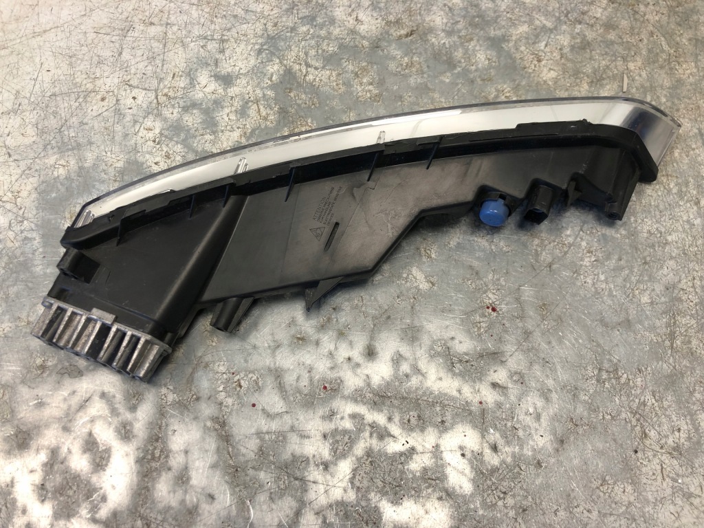 Фара поворотник led drl правый porsche cayenne 7p5941182j Киев