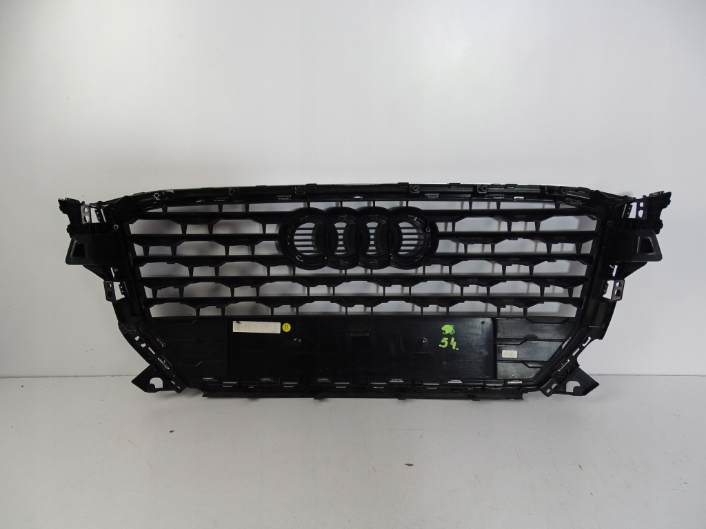 Решётка радиатора решётка  радиатора audi q2 81a в Украине