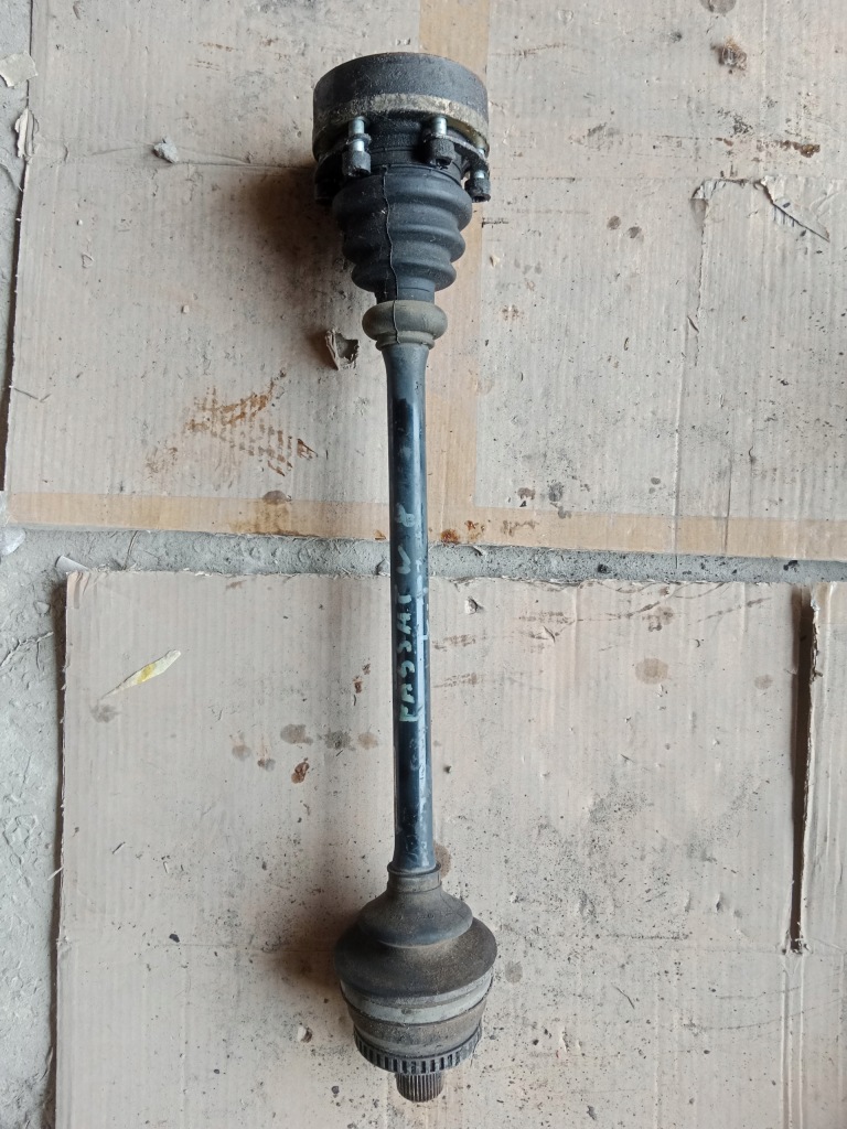 Купити Привідний вал задній audi a6 vw passat w8 3b0501203
