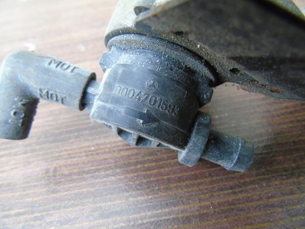Купить Клапан вакуумa mb cl w215 w210 w211 w220