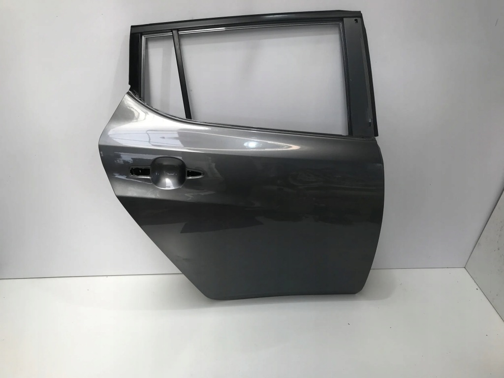 фото №1, Nissan leaf ii ze1 2021 двері правий задня задні