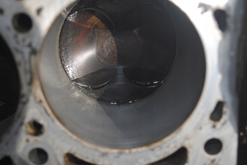 фото №9, Двигатель блок двигателя dół wał поршни audi a6 c6 2.4 v6 bdw 177km