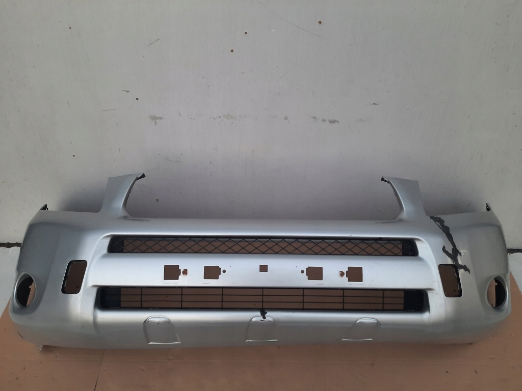 фото №1, Toyota rav4 06- бампер передній решітка oryg!