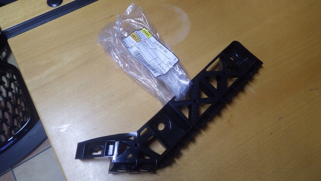 фото №1, Напрямна кронштейн бампера лівий задня vw t-roc