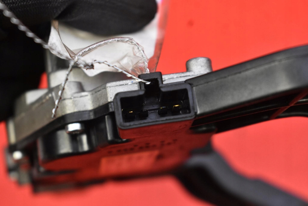 фото №8, Моторчик двірники задня 98700-2l000 hyundai i30 1 i fd 5d hb lift 10-12