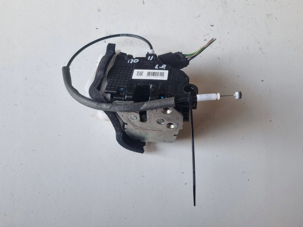 фото №1, Hyundai i20 ii замок двері лівий перед 6 pin 81310-c8020 europa