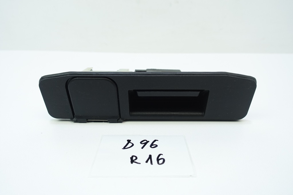 фото №1, Камера микровыключатель крышки багажника mercedes w247