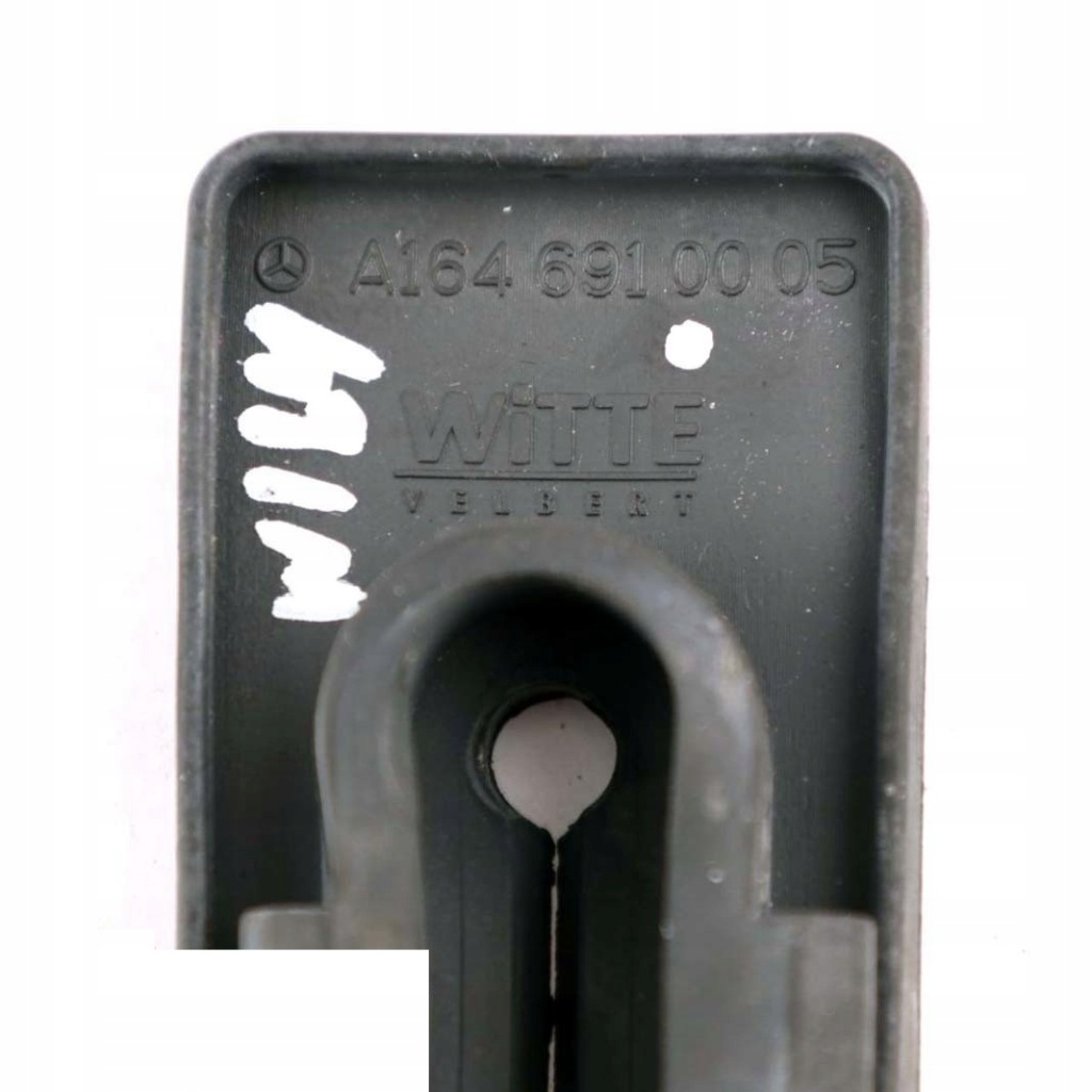 Mercedes ml w164 кольцо отделочный сиденье левый задний  a1646910005 Цена