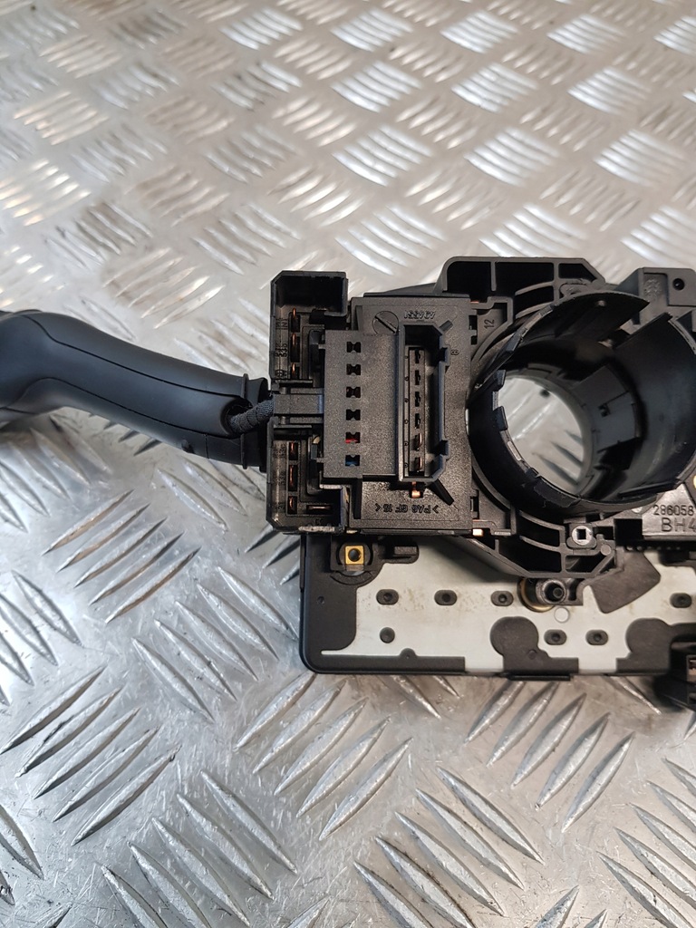 фото №9, Переключатель комбинированный лента j0959654ac 4b0953503f audi a3 8l 00r-