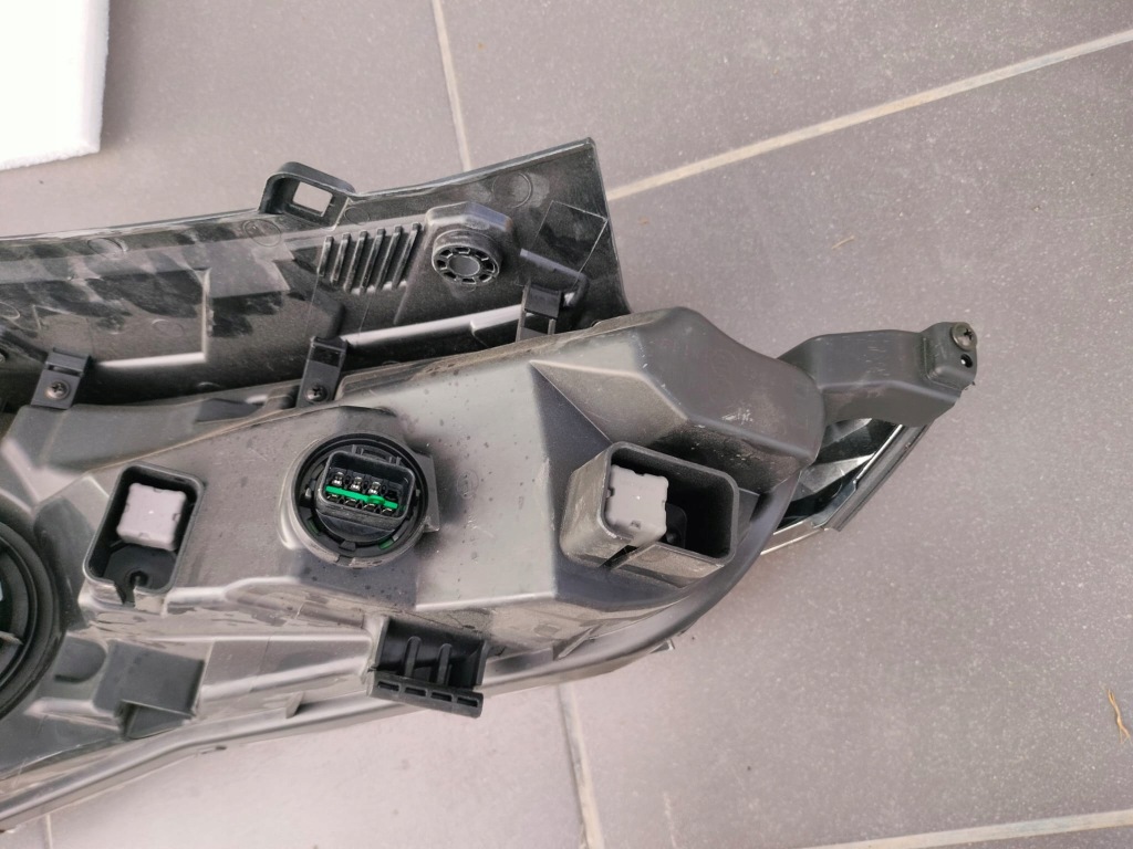 Купить Hyundai tucson 2021- фара правая передняя перед 92208-n7100