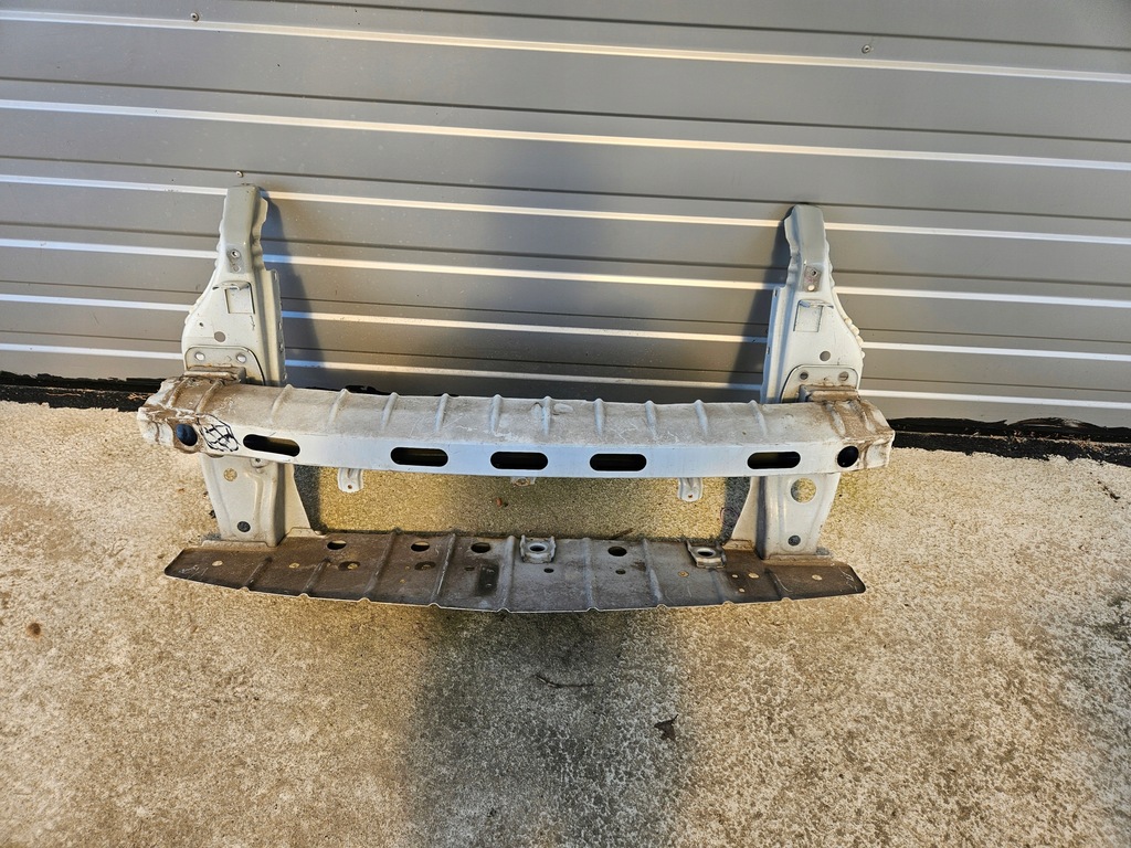 фото №1, Pas передний усилитель mitsubishi space star 2013