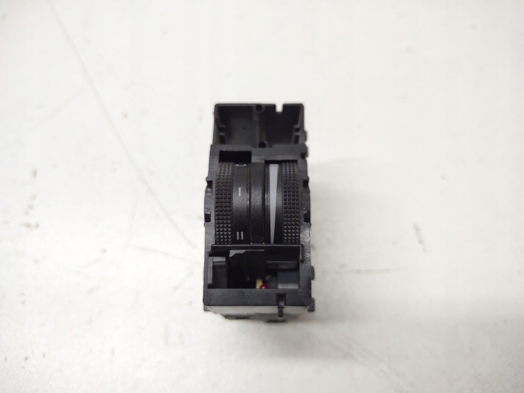 фото №1, Регулировка высоты света 5p0919094a seat altea leon ii toledo оригинал