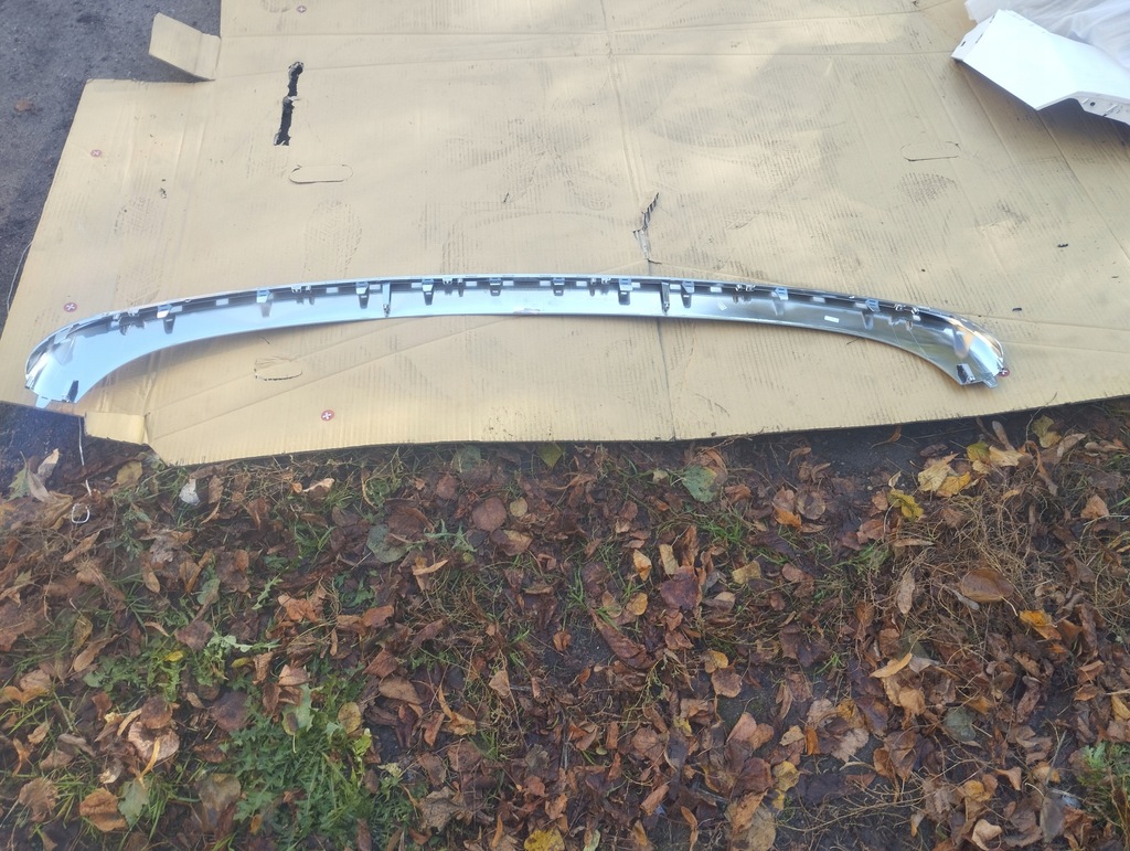 фото №1, Hyundai staria спойлер накладка бампера задня