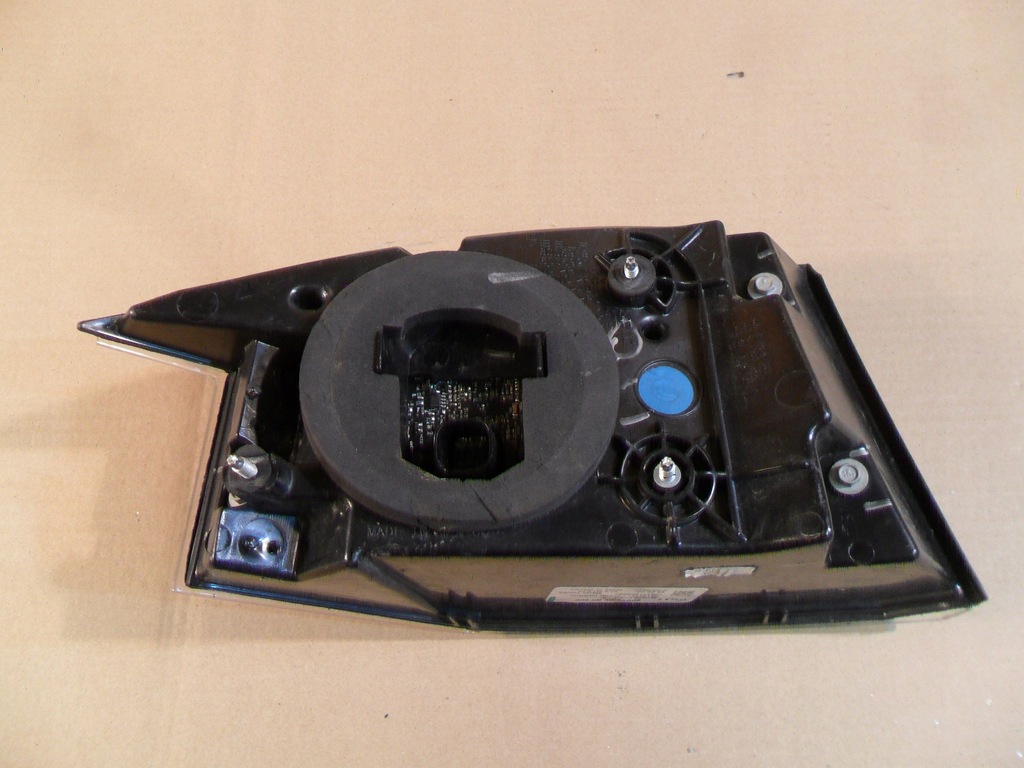 фото №9, Tesla model лампа правая задняя задняя w крыло europa