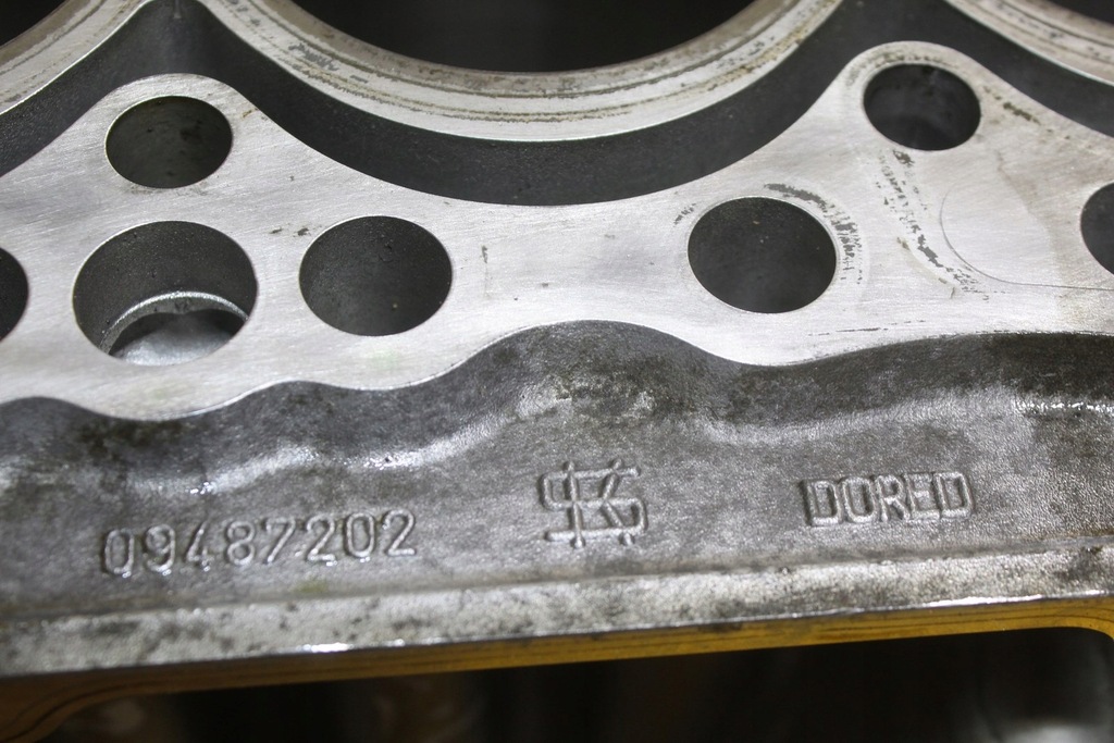 фото №15, Блок двигуна volvo s60 ii xc60 ii v70 s80 ii 2.4 d biturbo d5244t17