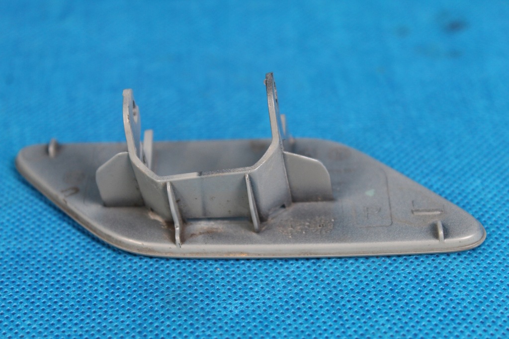 фото №16, Заглушка распылителя org правая karoq 57a955110