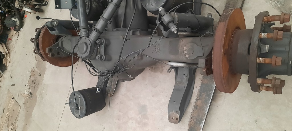 фото №8, Volvo fh4 500 підвіска задні задня міст диференціал