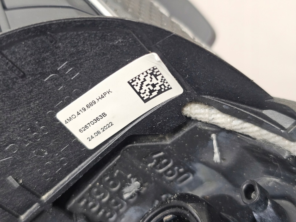 фото №13, Воздуховод мультифункция кожа audi a5 b9 a5 f5 s line лепестки переключения 8w0419091gn