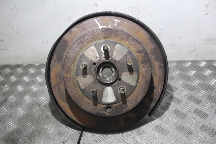 фото №1, Поворотный кулак ступица левый задняя tribeca 3.0 r6 24v